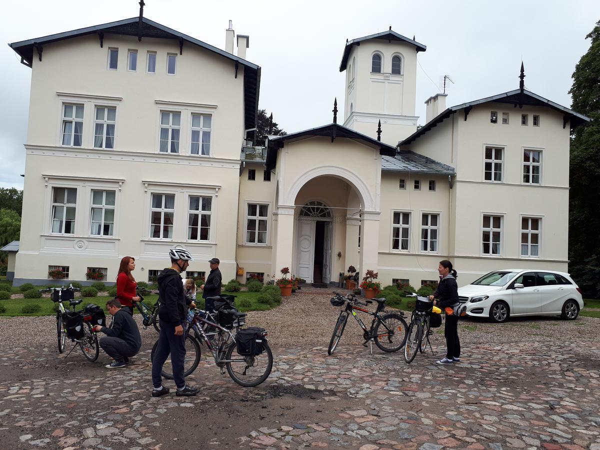 Agroturystyka "Palac W Janowie" Extérieur photo